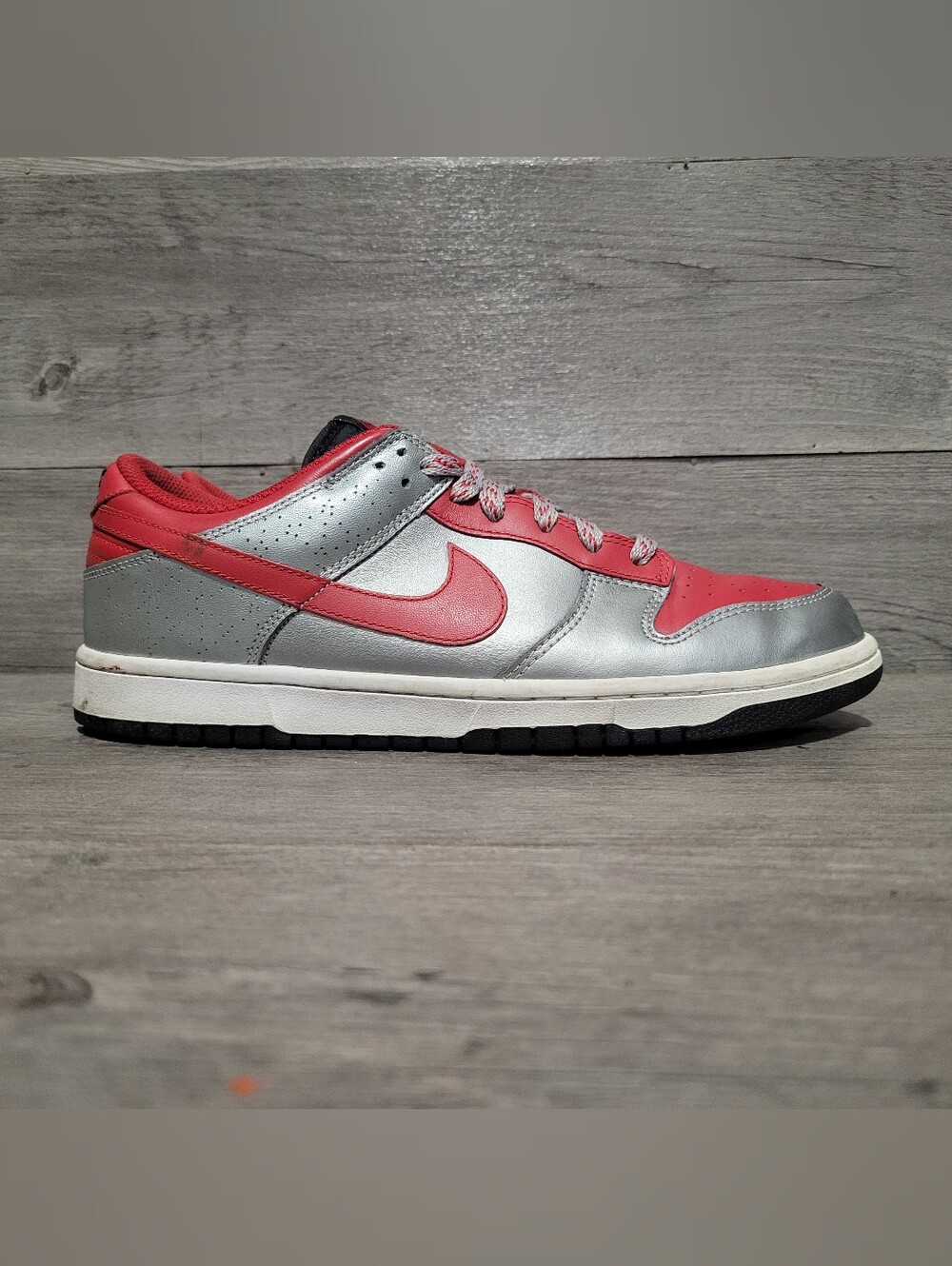 Nike Dunk Low CL Ultraman 2009 Size 10 Red Silver 318019-661